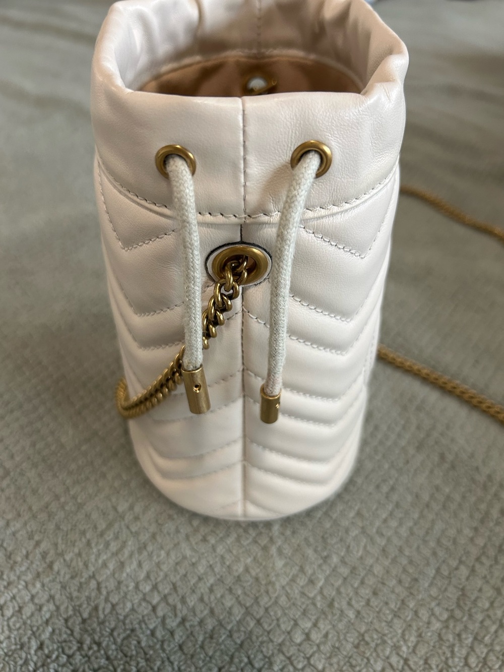 Gucci GG Marmont Mini Bucket Bag - Picture 8 of 12